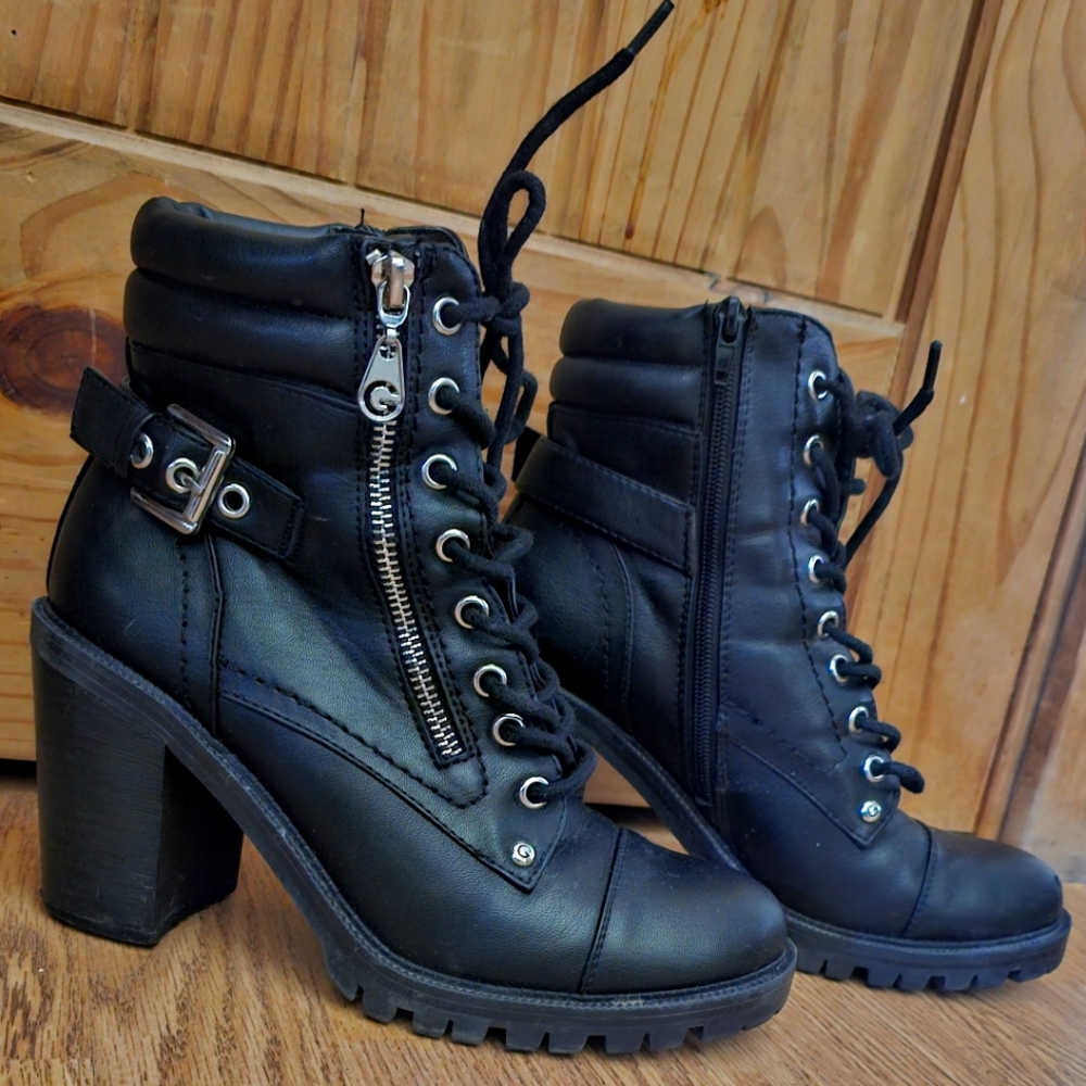 GBG Los Angeles Black Jaydyn Faux Leather Heeled Combat Boots  7.5